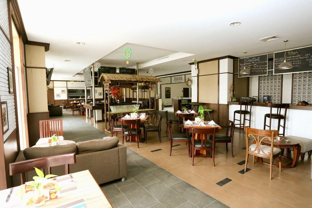 Amarelo Hotel Solo Екстер'єр фото