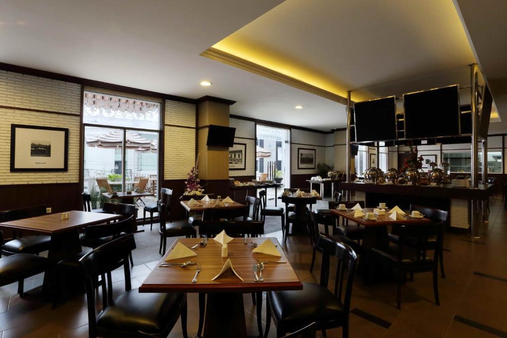 Amarelo Hotel Solo Екстер'єр фото